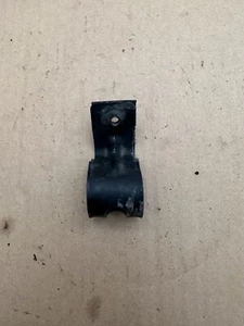 85-87 CORVETTE C4 AC AIR CONDITIONING ACCUMULATOR HOSE A/C CLAMP 2012781 - Picture 1 of 3