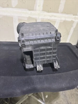 Conjunto de caja limpiador de admisión de aire 11-15 Kia Optima 11-14 Sonota Hyundai 2,0 L AT. Foto 1 de 4