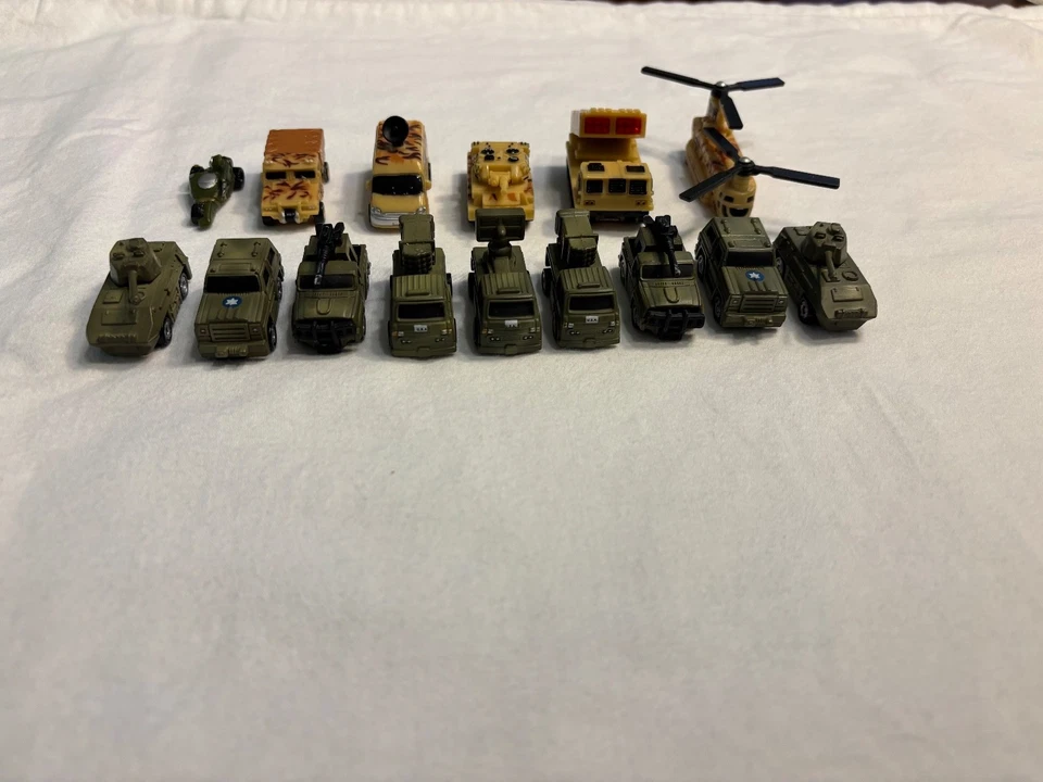 РЕДКИЙ винтажный лот военных микро машин - Mattel Funrise PTI Planet Micro - Изображение 1 из 4