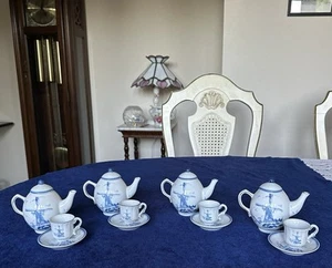 Vintage Porzellan DELFT Miniatur Teeservice - Windmühle - Teekanne, Tasse & Untertasse - 4er Set - Bild 1 von 9