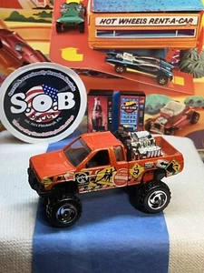 Hot Wheels 1987 Nissan Hardbody 4x4 Pickup Orange Diecast 1:64 NM Cond - Picture 1 of 8