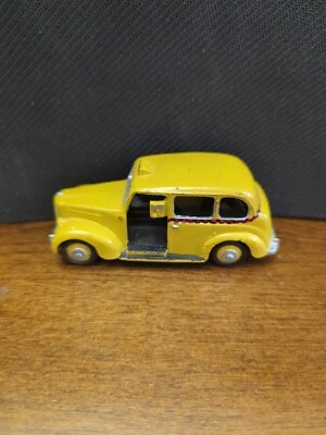 Dinky Toys Austin Taxi  - Image 1 of 4