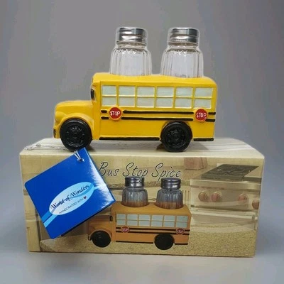 NUEVO Juego de cocina coctelera sal pimienta soporte autobús escolar amarillo americano linda mesa Foto 1 de 4