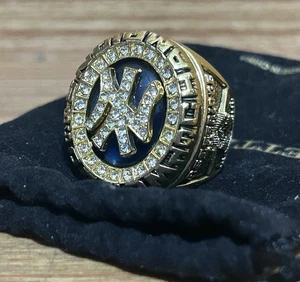 Anillo Campeonato Serie Mundial 1998 Yankees de Nueva York Réplica Coleccionable BONITO - Imagen 1 de 7