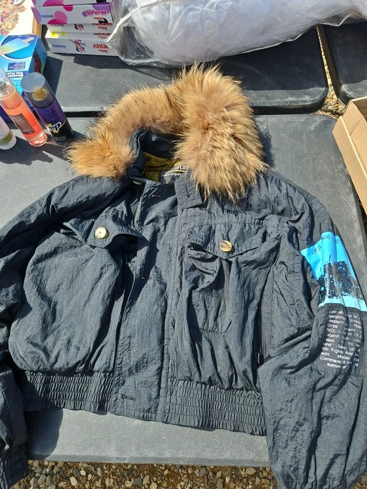 Carole Little Bomber Command Association, Size LARGE - Image 1 of 4