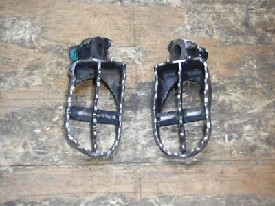 Kx250 1997 (A) estriberas Kawasaki clavija reposapiés marco montaje Foto 1 de 4