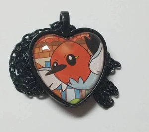 Colgante Fletchling - Collar de cartas Pokémon reciclado - Imagen 1 de 5