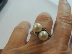 Bague toi et moi en or blanc 18 carats perles de culture et saphirs blancs - Bild 1 von 9
