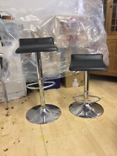 Backless bar stools (max height 77cm - min height 55cm)