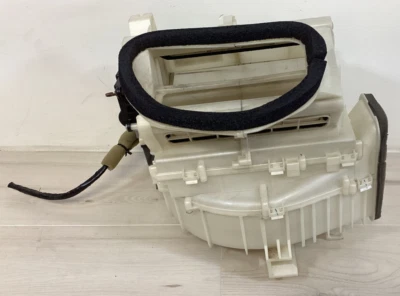 2007-13 Infinity G35 G25 G37 Heater Blower Housing Fan Motor OEM - Imagem 1 de 4