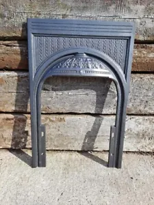 CAST IRON  FIREPLACE / FIRE / VICTORIAN / EDWARDIAN STYLE / SOLID FUEL - Picture 1 of 3