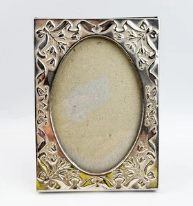 Vintage verzierter silberner ovaler Bilderrahmen geprägtes Band und florales Design 4x6 - Bild 1 von 8