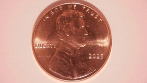 2025-P TWO EYE`S Chip on Shield Penny Dbl Die Obverse Error`s Rare #022 - Picture 1 of 16