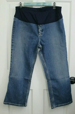 Old Navy Maternity Womens Size M 32x23 Capri Jeans Stretch Distressed 126-22048 - Image 1 of 4