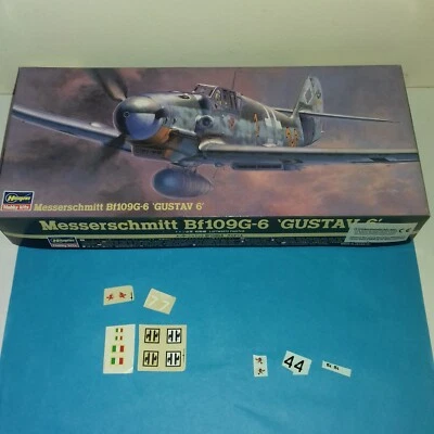 MESSERSCHMITT BF109 GUSTAV 6 KIT HASEGAWA 1/72 AP 17 CON DECAL REGIA A. E A.N.R. - Immagine 1 di 4