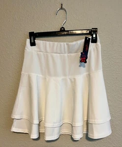 White flouncy skater skirt, Women's size M, New with Tags - Picture 1 of 2