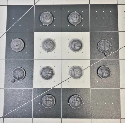 GW Warhammer DWARF WARRIOR SHIELDS x12 lot middlehammer Old World dwarves AZ25 - Image 1 of 2