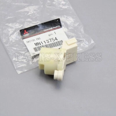 NEW GENUINE OEM MITSUBISHI LANCER EVO OUTLANDER IGNITION STARTER SWITCH MN113754 - Image 1 of 4