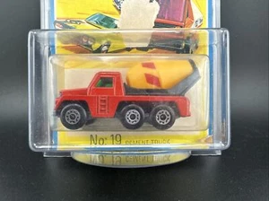 1975 Lesney Matchbox Superfast No 19 RED PETERBILT CEMENT TRUCK huge inventory a - Picture 1 of 4