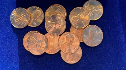 1974-P Lincoln Memorial Cent Roll Brilliant Uncirculated to Gem * Nice Rolls Cover