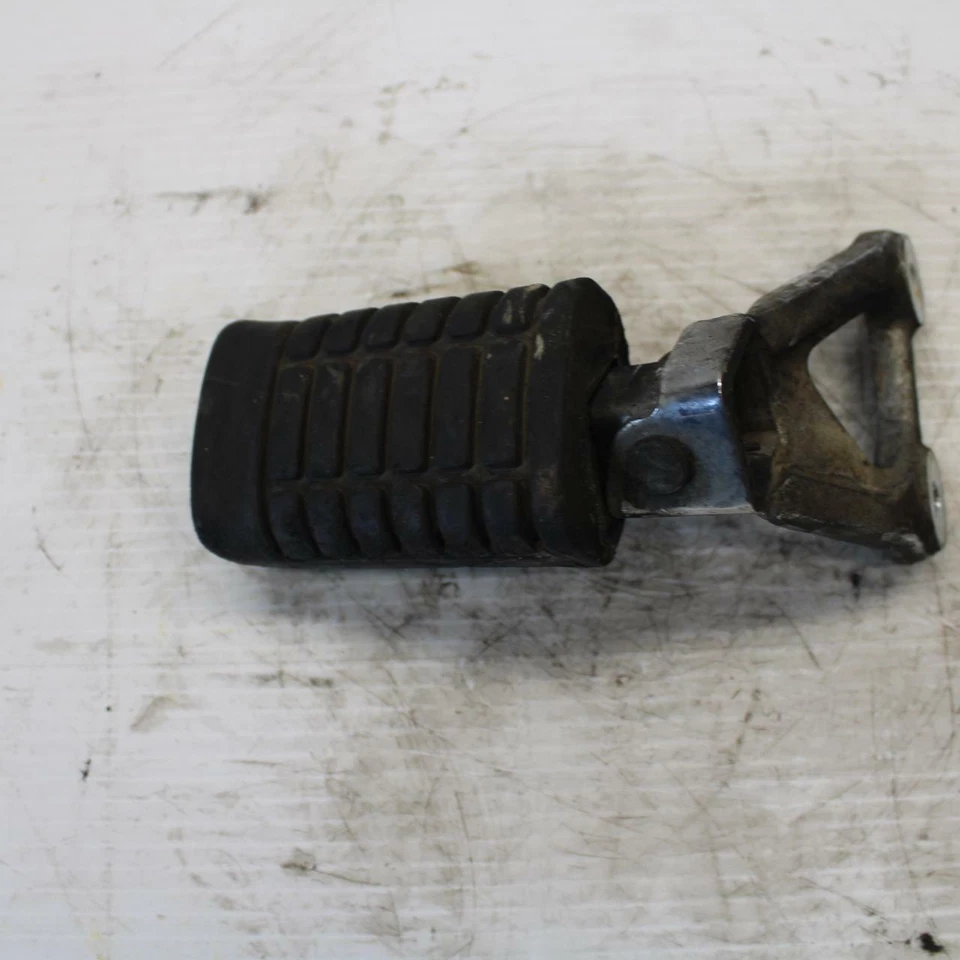 84-85 HONDA V30 MAGNA APOIO PARA OS PÉS DIANTEIRO DIREITO PEG STEP BB251 - Imagem 1 de 4