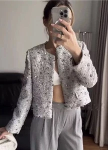 ZARA NUOVO BLAZER GIACCA PAILLETTES CORTO COLLEZIONE ZW ARGENTO TAGLIA MEDIA 2885/152 - Foto 1 di 6