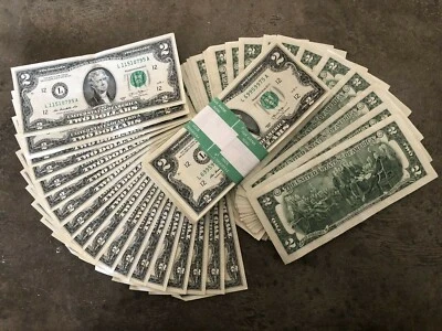 ✯Lot of 10 Lightly Circulated 2013 RARE Two Dollar Bill $2 Note Collectible✯ - Image 1 of 4