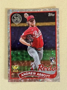 2024 Topps Serie 1 Mega Silver Foil Andrew Abbott RC Cincinnati Reds 1989 Retro - Foto 1 di 2