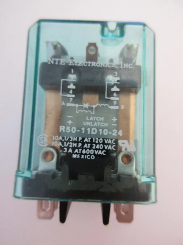 Relé NTE R50-11D10-24 vdc DPDT cierre magnético DPDT 10 amperios 24vdc NOS Foto 1 de 1