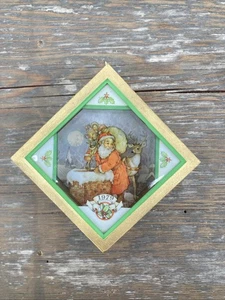 Hallmark 3D Shadow Box Christmas Ornament Santa Claus And Reindeer On Roof 1979 - Picture 1 of 6