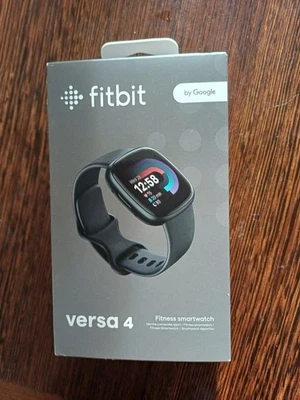 Fitbit Versa 4 40mm m Aluminiumgehäuse-Schwarz mit Silikonarmband in Schwarz... - Bild 1 von 2