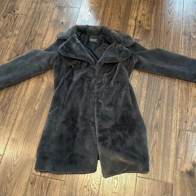 Casaco de pele sintética Badgley Mischka tamanho S cinza escuro - Imagem 1 de 4