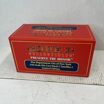 Código 3 Coleccionables Escala 1/64 12543 - Mack C Satelite 2 Camión de Bomberos - FDNY Foto 1 de 2