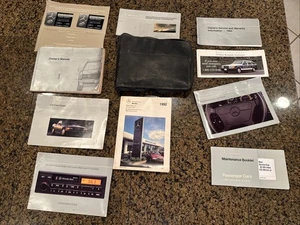 1993 Mercedes-Benz W201 190E COMPLETE OWNER'S MANUAL DOCUMENTATION SET W/ CASE - Picture 1 of 23
