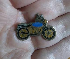 Vintage ~ MOTORCYCLE Harley Indian Honda ~ Biker Jacket Hat Pin ~ Blue Tank - Picture 1 of 8