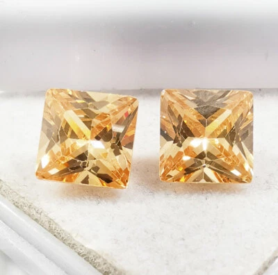 12.00 Ct Pair Peach Pink Zircon Princess Cut Loose Gemstones 8.90x8.90x5.20 MM - Image 1 of 4