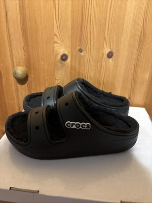 Crocs Sandale Gefüttert Schwarz / Weiß Gr. W8 38 39 „Nichtraucherhaushalt“ - Bild 1 von 4