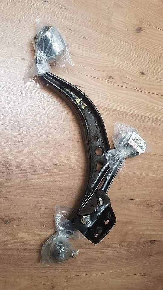 Brazo de suspensión delantero inferior TOYOTA n.º 1 diestro para SUPRA JZA80 93-96 48068-14080 Foto 1 de 1