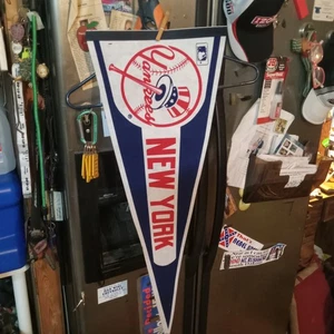 Vintage New York Yankees Pennant Mlb - Picture 1 of 3