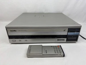 PIONEER LD-700 Laserdisc Video Player & Pioneer Remote **POWERS ON - READ** - Picture 1 of 20