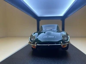 Cult: 18 Jaguar 380F Green Resin Car Model Special Offer - Picture 1 of 6