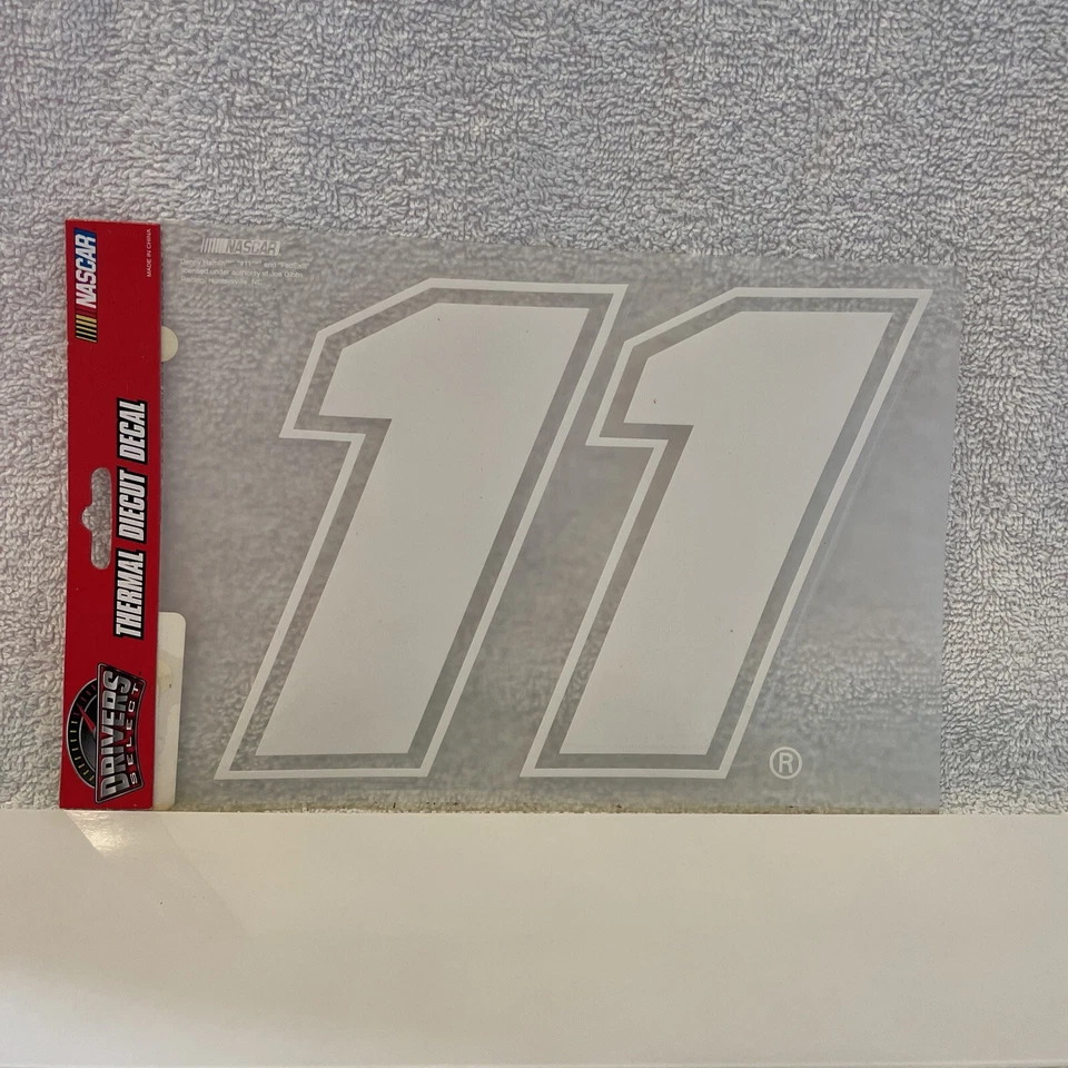"Calcomanía troquelada térmica Denny Hamlin #11 8"" #15" Foto 1 de 2