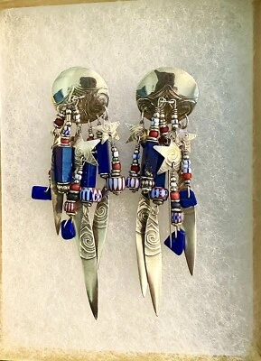 Pendientes araña Tabra Lapislázuli Esterlina Pluma Luna Estrella Comercio Africano Cuentas Foto 1 de 4