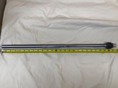 Estabilizador Doinker 23" Plateado y Cromo Foto 1 de 4