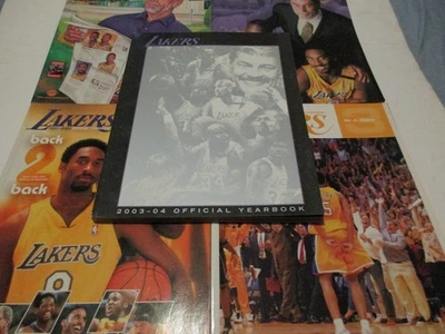Los Angeles Lakers 2000-2004 Yearbooks Lot of 5 - Image 1 of 4
