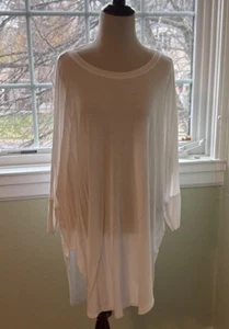 Michael Stars Poncho Top 3/4 Sleeve White Jersey Lycra One Size Retails $88 NWT - Picture 1 of 10
