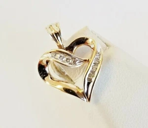 Juego de Colgantes en Forma de Corazón de Oro Amarillo Sólido 10K con 0,32 TCW Diamantes Totalmente Naturales - Imagen 1 de 2
