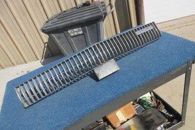 1973 Buick LeSabre Centurion GRILL Good Used Original Foto 1 de 4