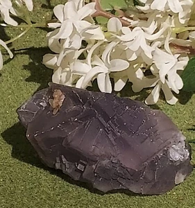 Purple Fluorite Natural Rough Freefom Carved Gemstone Cluster 427g (A5) - Picture 1 of 4