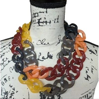 Anthroplogie Chunky Acrylic Link Necklace - Image 1 of 4